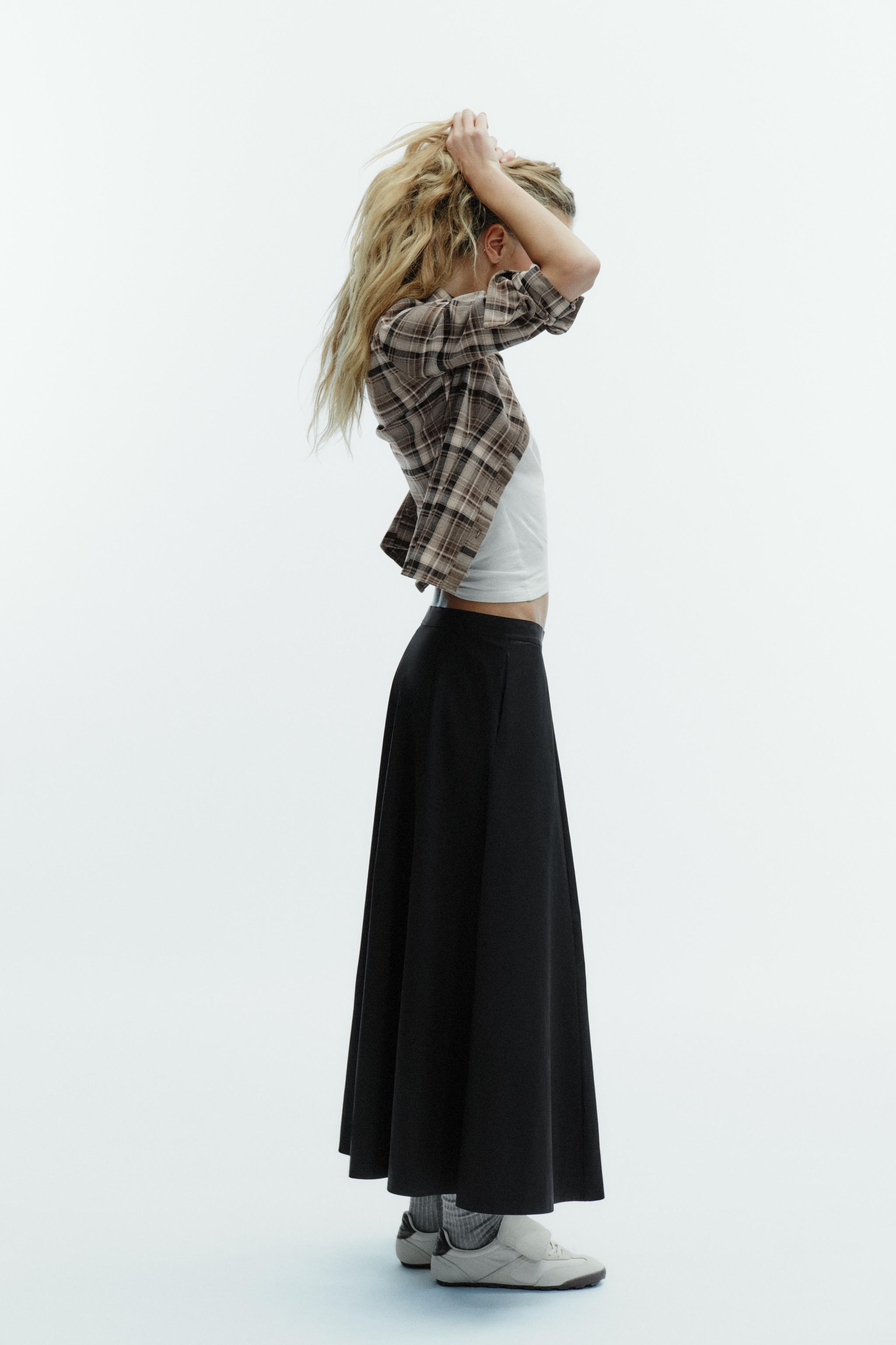 PLEATED MIDI SKIRT